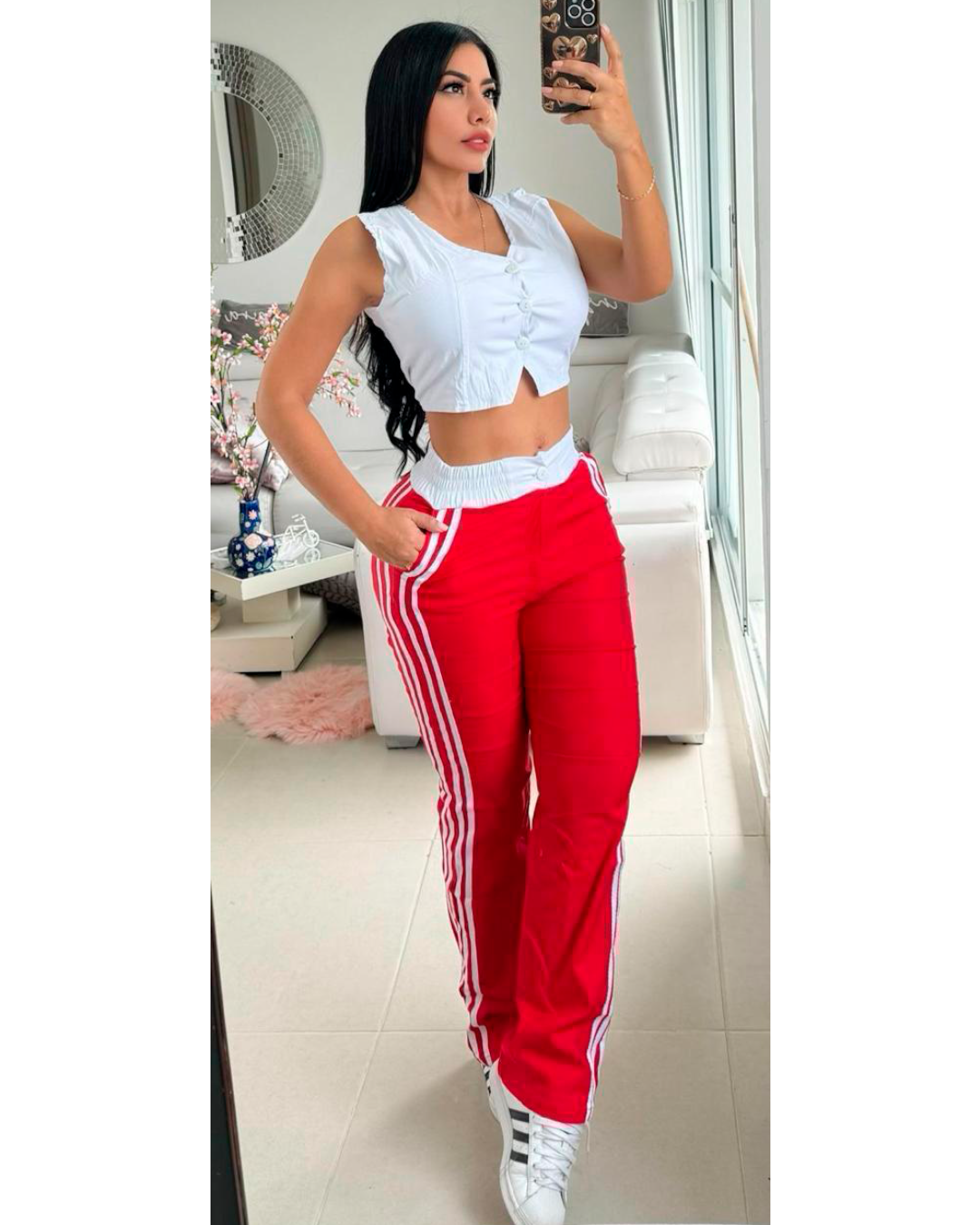 Conjunto Camisa crop con pantalón oversize