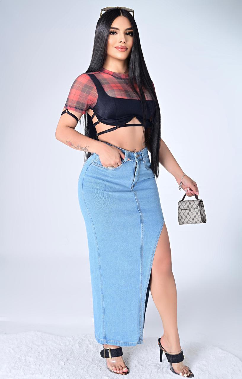 Falda en Jeans con Abertura Latera