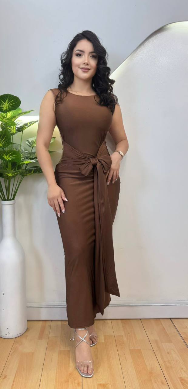 Vestido Largo Sin Mangas Espalda Descubierta Fruncido Con Nudo Lateral